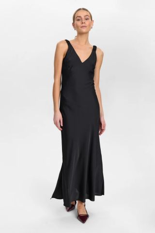 NUEVERY DRESS