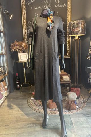 VESTIDO CON BOLSILLOS DELANTEROS