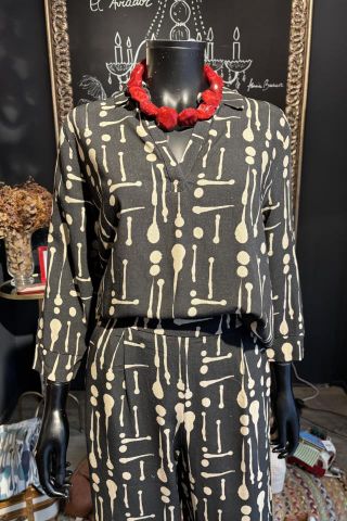 BLUSA ESTAMPADO NEGRO