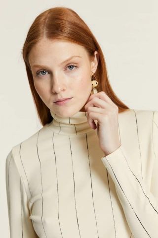 TOP CUELLO ALTO