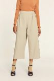 CULOTE BEIGE CON BOTONES 