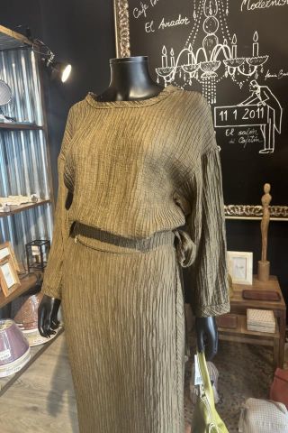 BLUSA CON RELIEVE